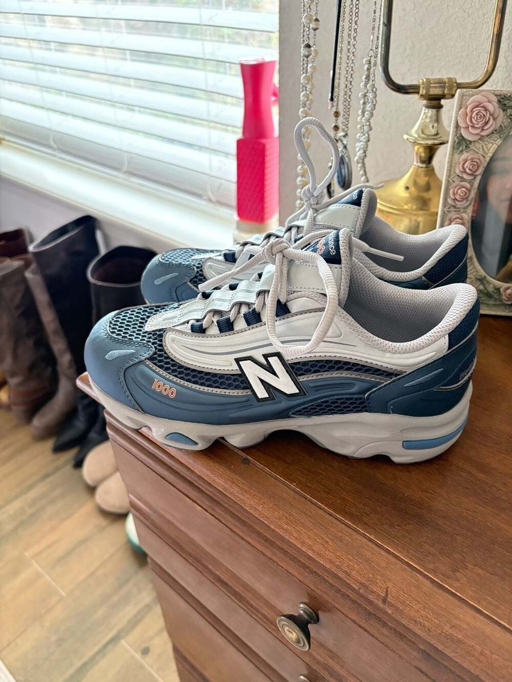 New Balance 1000 Size 5.5 Blue Grey Sneakers